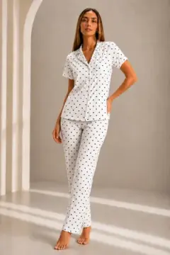 Kadın Kısa Kol Rahat Kalıp Şık Kar Beyaz Pijama Takımı