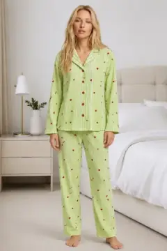 Kadın Ev Giyimi Rahat Yeşil Pijama Takımı 4660