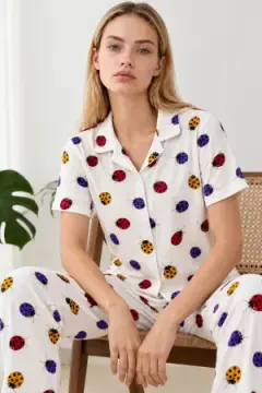 Kadın Desenli Beyaz Kısa Kollu Pijama Takımı 4828