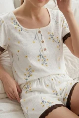 Dantel Detaylı Çiçek Baskılı Şortlu Pijama Takımı 4584 Beyaz