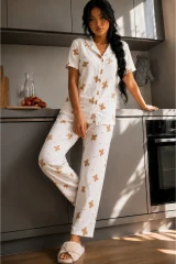 Kadın Zarif Yaka Dokulu Ferah Kırık Beyaz Pijama Takımı