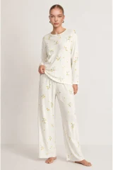Kadın Desenli Uzun Kollu Ekru Pijama Takımı 4722