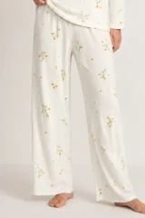 Kadın Desenli Uzun Kollu Ekru Pijama Takımı 4722