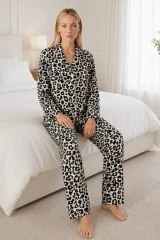 Kadın Desenli Relaxed Leopar Pijama Takımı 4665