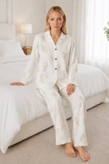 Kadın Desenli Beyaz Pijama Takımı 4674