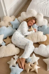 Kadın Desenli Düğmeli Uzun Kollu Beyaz Pijama Takımı