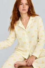 Kadın Çizgili Fiyonk Desenli Sarı Uzun Kollu Pijama Takımı 4796