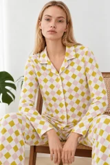 Kadın Desenli Gömlek Yaka Sarı Pijama Takımı 4860