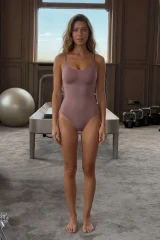 Kadın Slip Elastanlı Vücut Uyumlu Gül Kurusu Body