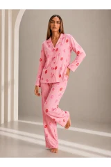 Kadın Önden Düğmeli Uzun Kollu Pembe Pijama Takımı